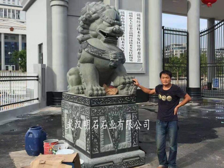 贛州章貢區石獅子